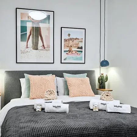 Apartment Beachfront For 12 Guests In Alicante *