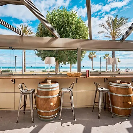 Beachfront For 12 Guests In Alicante Apartment